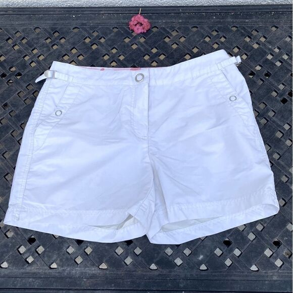G. H. Bass White Woman's Hiking/Outdoor Shorts. Size 6. VGUC! - Picture 1 of 4